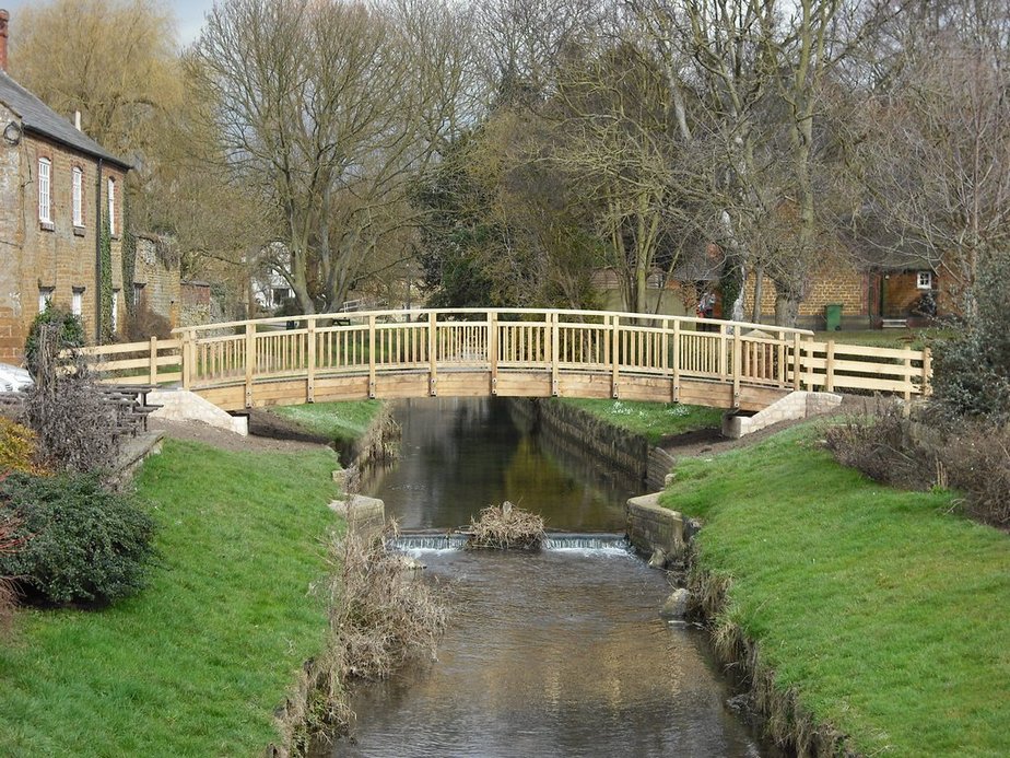 Steel beam bridge with oak fascia